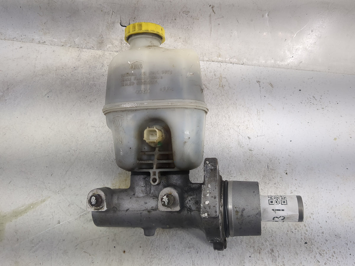 2003-2005 Dodge Ram 2500 Brake Master Cylinder - Oemusedautoparts1.com