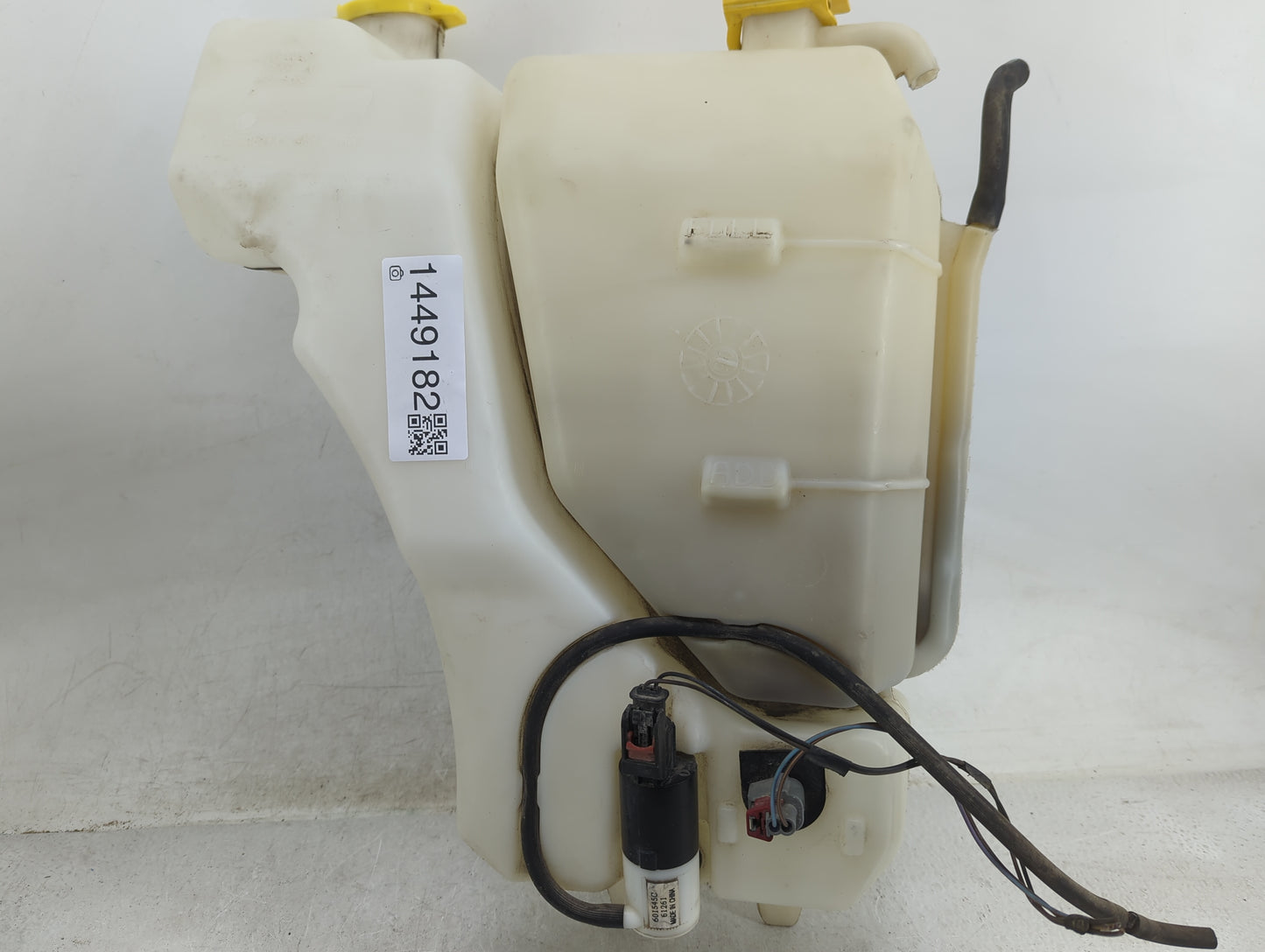 2004-2008 Dodge Ram 1500 Windshield Washer Fluid Reservoir Bottle Oem - Oemusedautoparts1.com