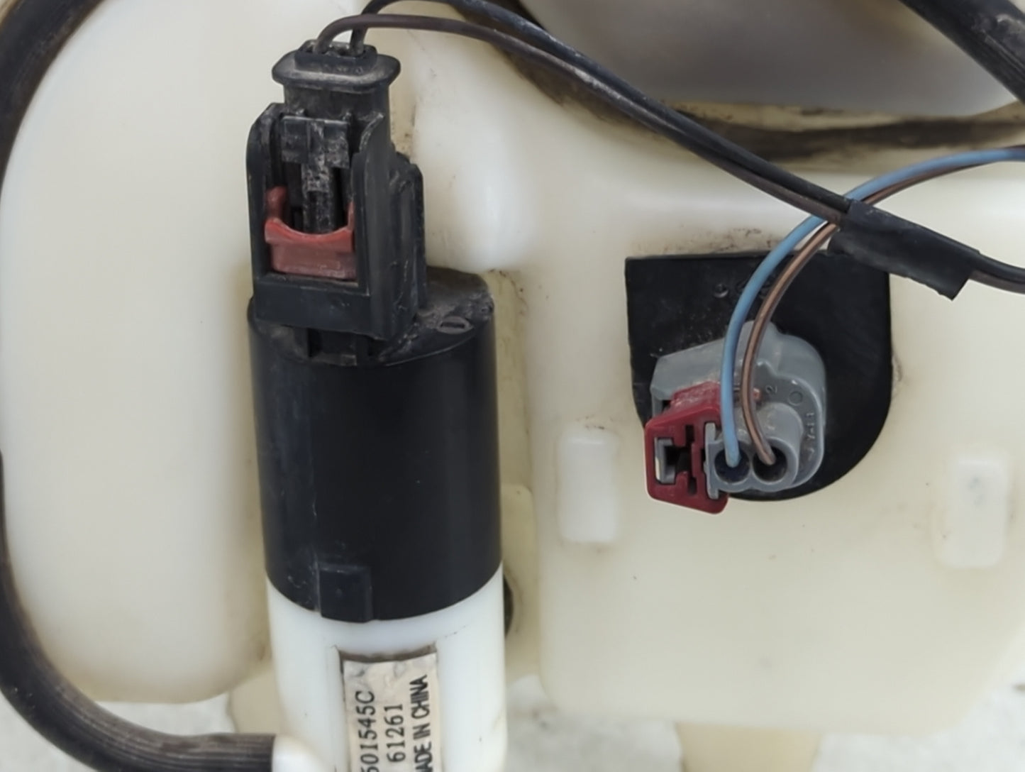 2004-2008 Dodge Ram 1500 Windshield Washer Fluid Reservoir Bottle Oem - Oemusedautoparts1.com