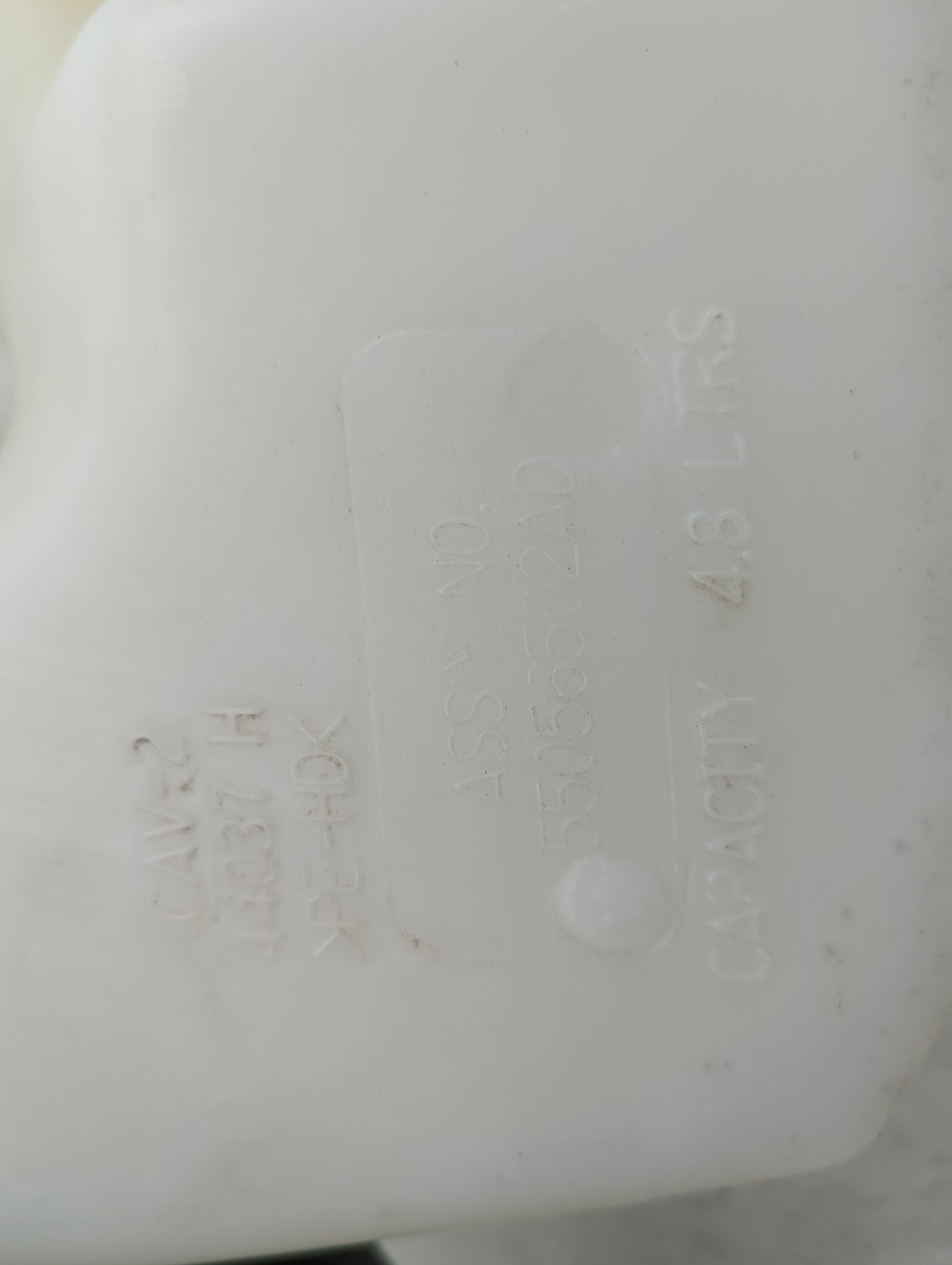 2004-2008 Dodge Ram 1500 Windshield Washer Fluid Reservoir Bottle Oem - Oemusedautoparts1.com