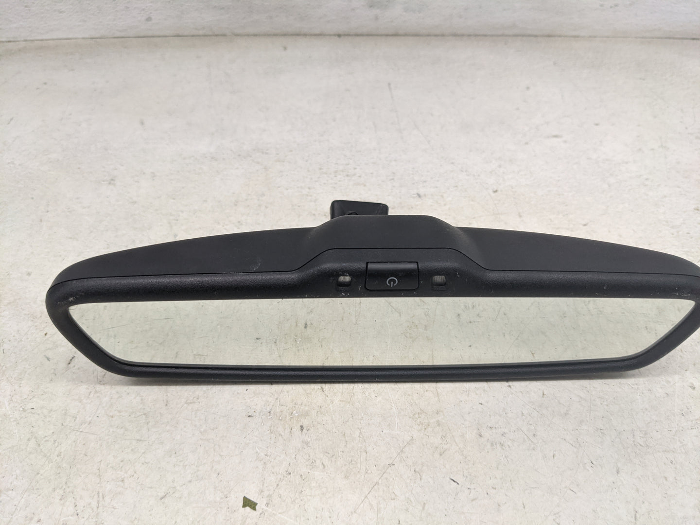 2007 Dodge Ram 1500 Interior Rear View Mirror Replacement OEM P/N:015892 04020ZIEC107-2.1, 048055Z7AE Fits OEM Used Auto Par