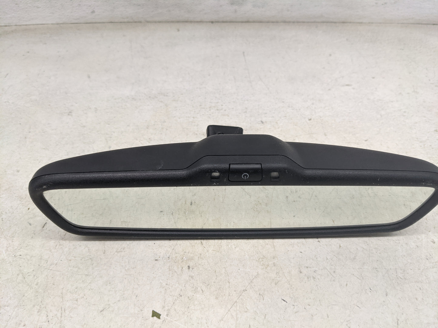 2007 Dodge Ram 1500 Interior Rear View Mirror Replacement OEM P/N:015892 04020ZIEC107-2.1, 048055Z7AE Fits OEM Used Auto Par