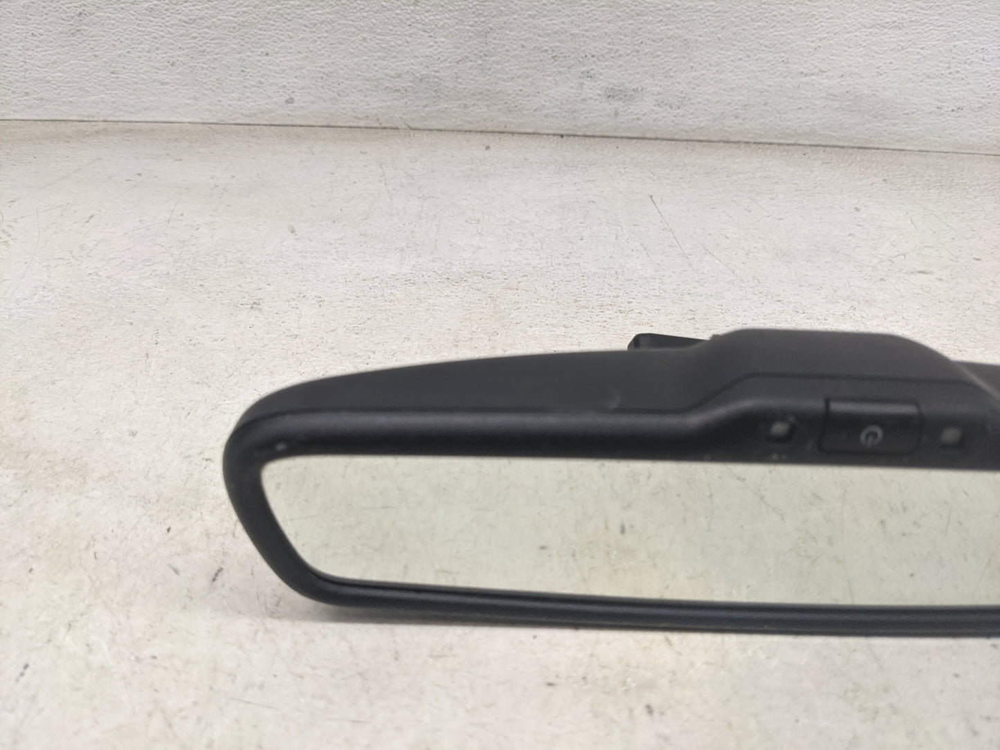 2007 Dodge Ram 1500 Interior Rear View Mirror Replacement OEM P/N:015892 04020ZIEC107-2.1, 048055Z7AE Fits OEM Used Auto Par