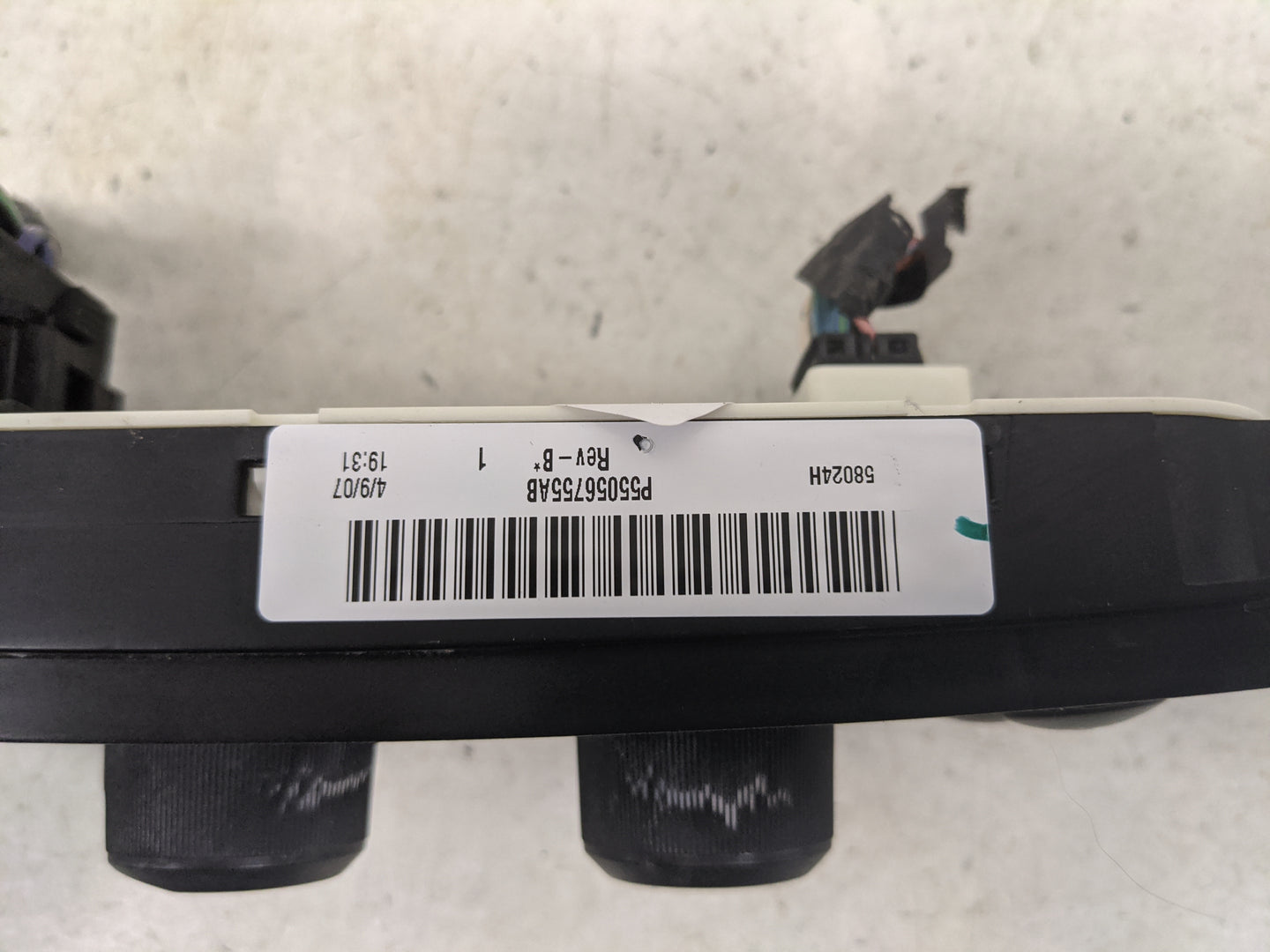 2006-2007 Dodge Ram 1500 Climate Control Module Temperature AC/Heater Replacement P/N:P55056755AB Fits Fits 2006 2007 OEM Us