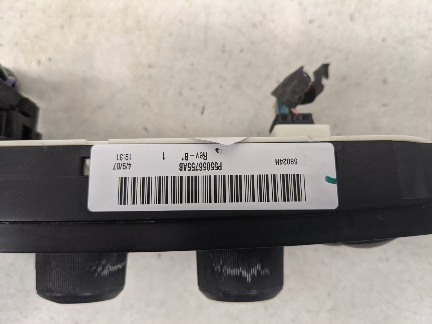 2006-2007 Dodge Ram 1500 Climate Control Module Temperature AC/Heater Replacement P/N:P55056755AB Fits Fits 2006 2007 OEM Us