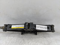 2007 Dodge Ram 1500 Spare Scissor Car Jack 1479952 - Oemusedautoparts1.com