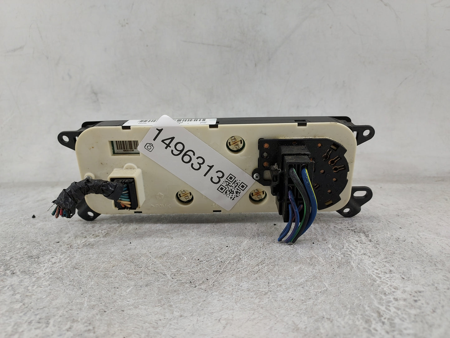 2006-2007 Dodge Ram 1500 Climate Control Module Temperature AC/Heater Replacement P/N:P55056755AB 58024H Fits Fits 2006 2007