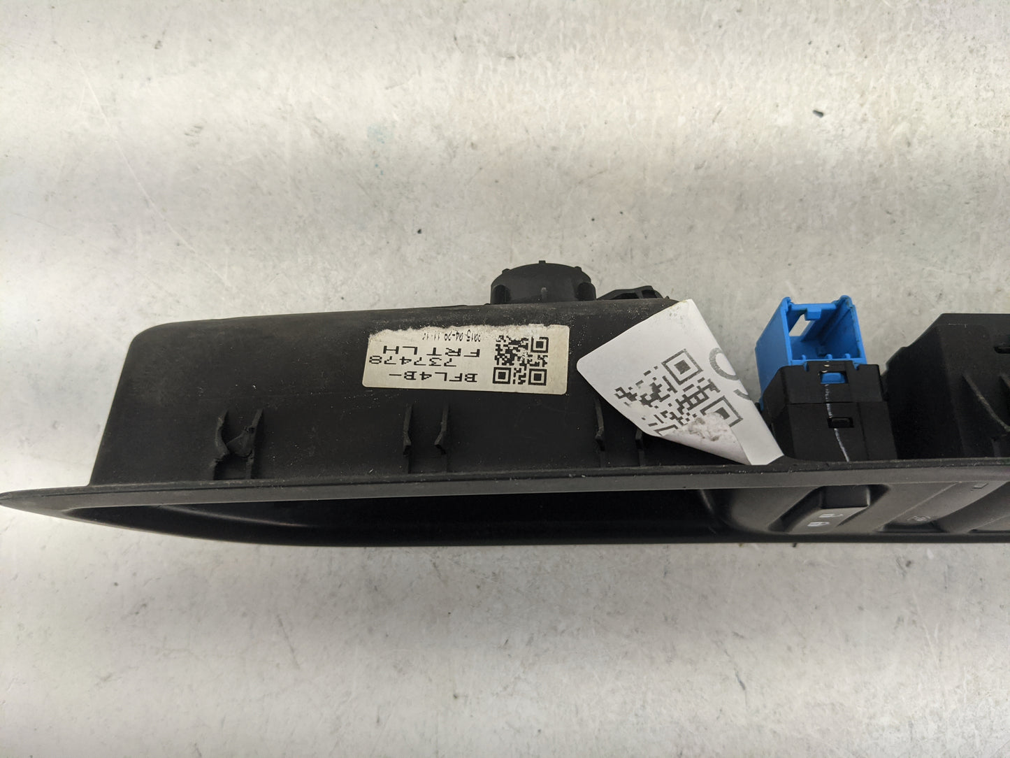 2003-2008 Ford Crown Victoria Master Power Window Switch Replacement Driver Side Left P/N:95025518-600R 737478 Fits OEM Used