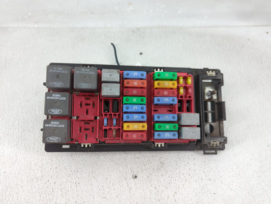 2005-2008 Ford E-150 Fusebox Fuse Box Panel Relay Module Fits Fits 2005 2006 2007 2008 OEM Used Auto Parts - Oemusedautopart
