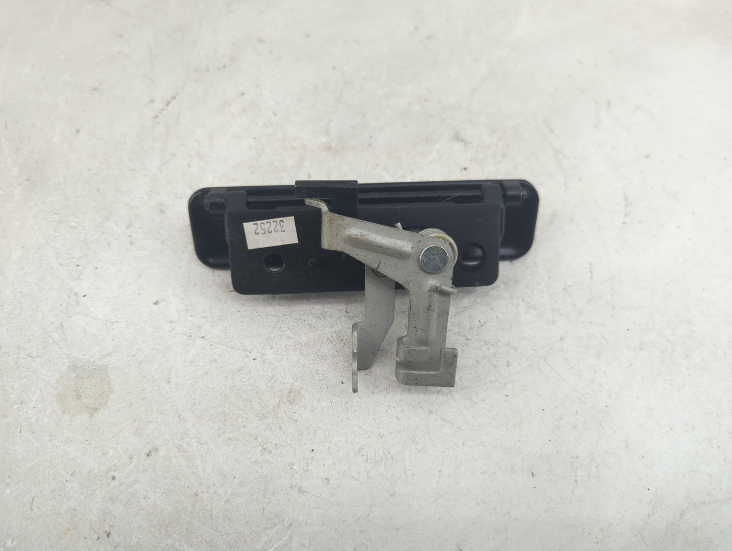 2002-2014 Ford E-150 Driver Front Left Door Handle Exterior Assembly 1416259 - Oemusedautoparts1.com