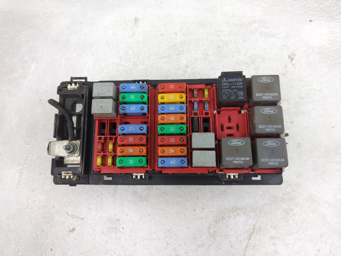 2005-2008 Ford E-250 Fusebox Fuse Box Panel Relay Module Fits Fits 2005 2006 2007 2008 OEM Used Auto Parts - Oemusedautopart