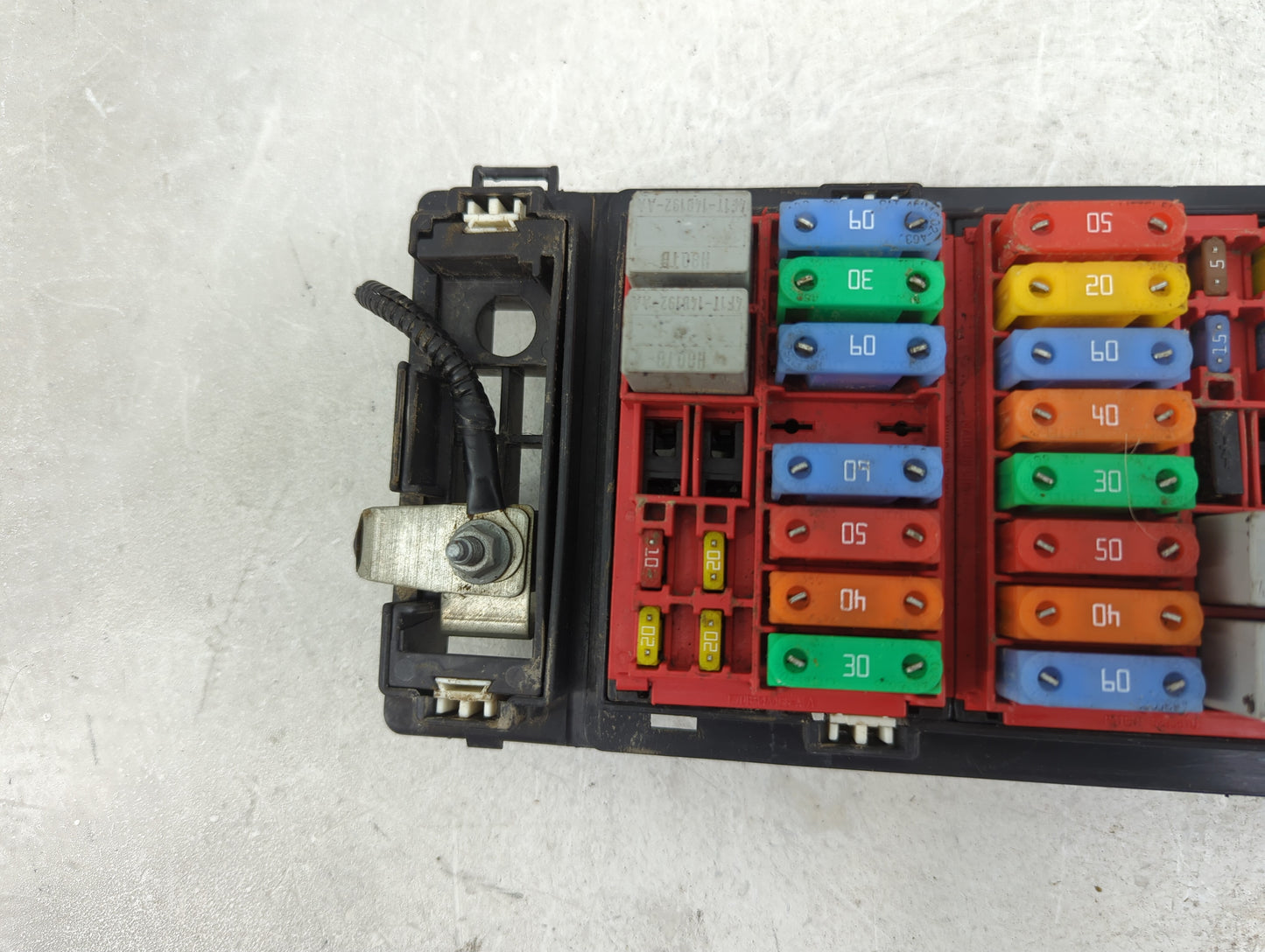 2005-2008 Ford E-250 Fusebox Fuse Box Panel Relay Module Fits Fits 2005 2006 2007 2008 OEM Used Auto Parts - Oemusedautopart