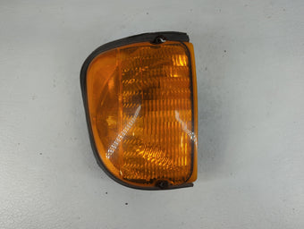 compare product 2007-2007 Ford E-350 Econoline Passenger Right Oem Fog Light Lamp