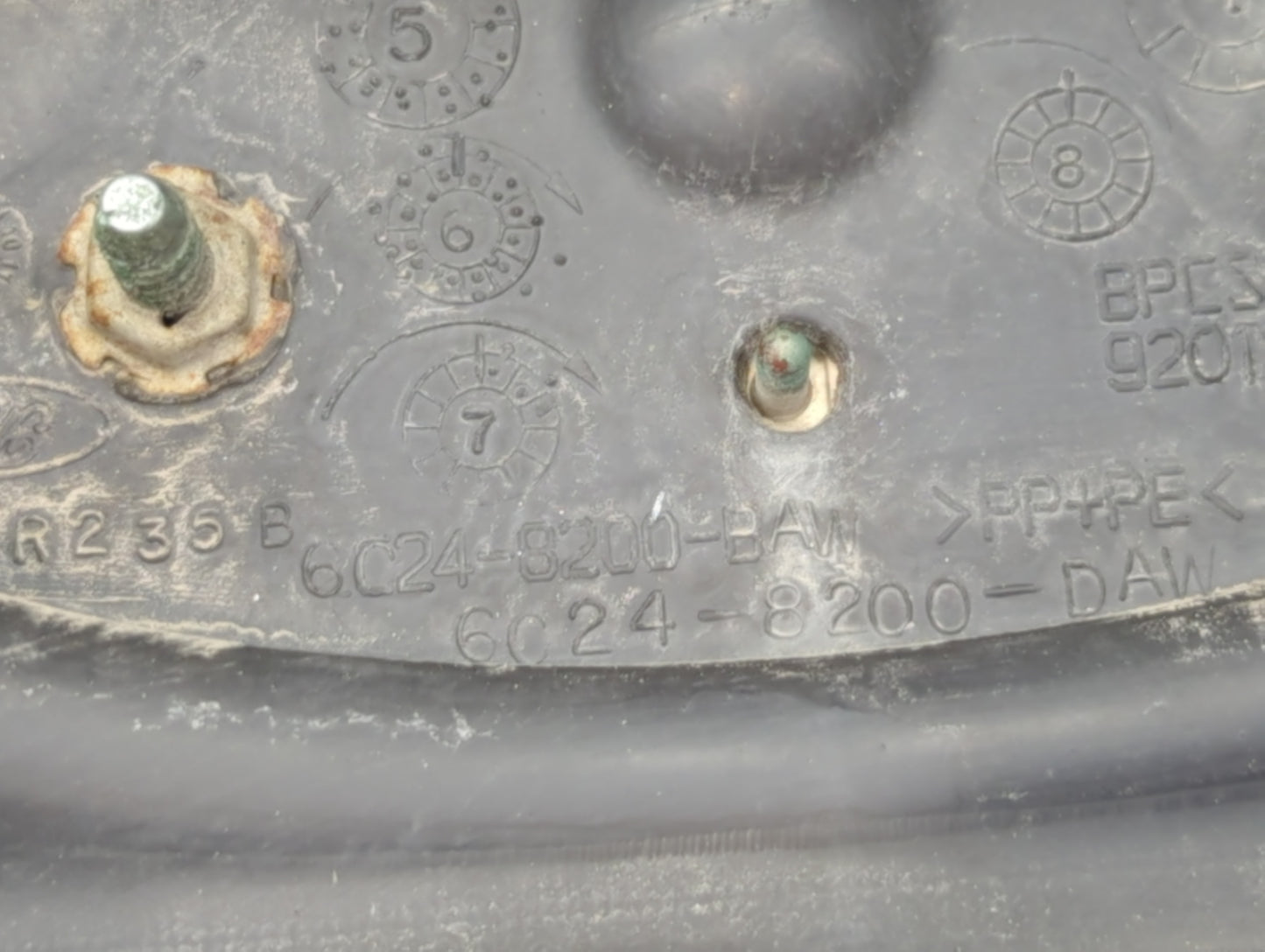 2007 Ford E-450 Super Duty Front Grille Bumper Not Included - Oemusedautoparts1.com