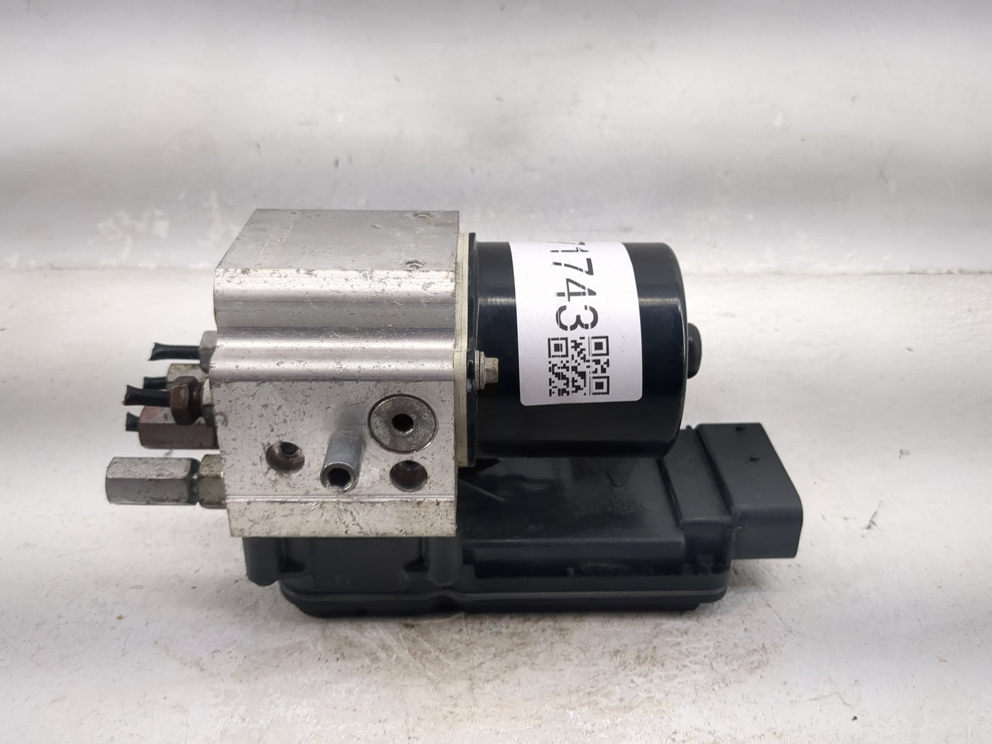 2007 Ford E250 ABS Pump Control Module Replacement P/N:16385201A 7C24-2C346-BA Fits Fits 2006 OEM Used Auto Parts - Oemuseda