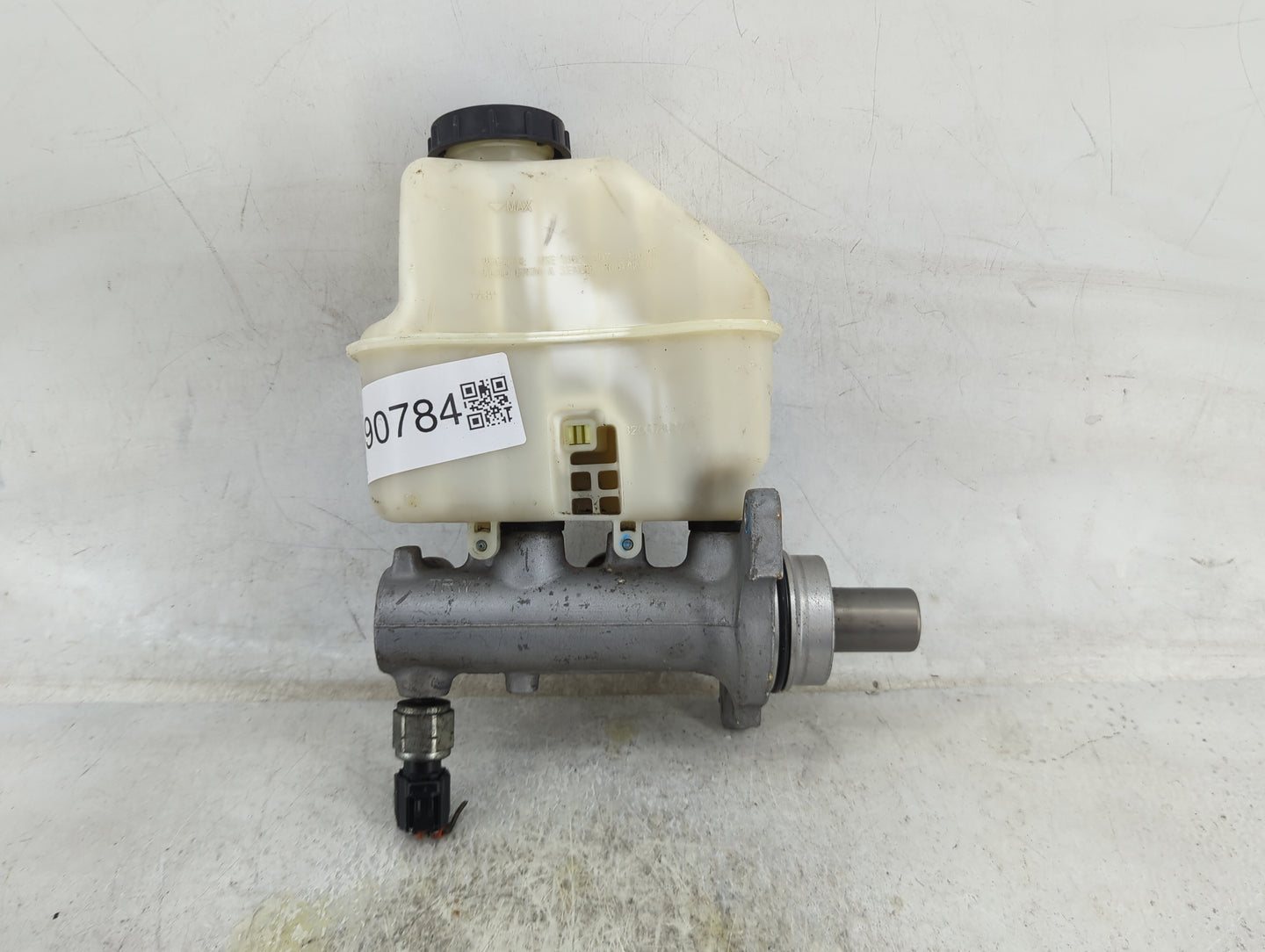 Ford E350 Brake Master Cylinder 1490784 - Oemusedautoparts1.com