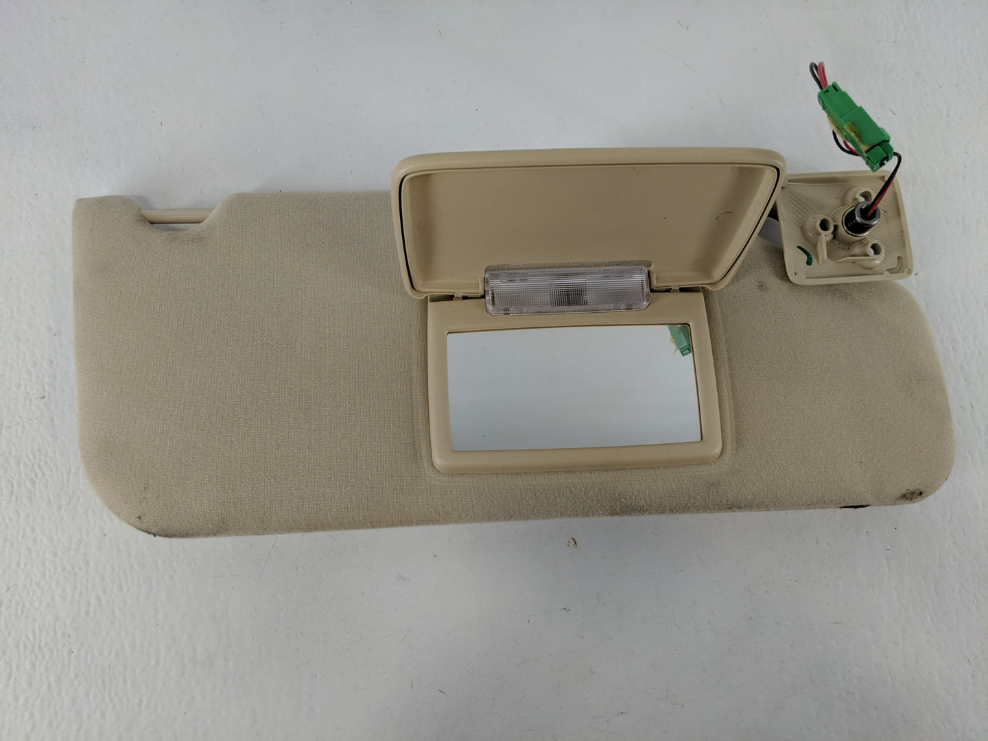 2007-2010 Ford Edge Sun Visor Shade Replacement Passenger Right Mirror Fits Fits 2007 2008 2009 2010 OEM Used Auto Parts - O