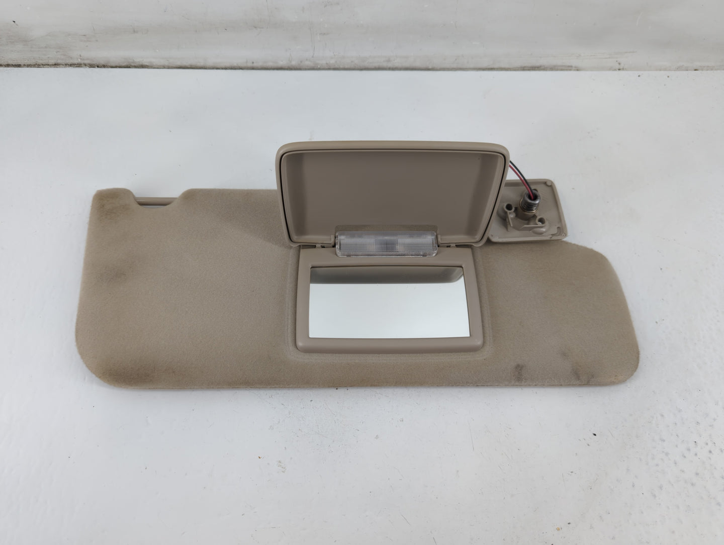 2007-2010 Ford Edge Sun Visor Shade Replacement Passenger Right Mirror Fits Fits 2007 2008 2009 2010 OEM Used Auto Parts - O