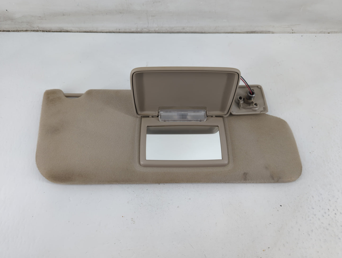 2007-2010 Ford Edge Sun Visor Shade Replacement Passenger Right Mirror Fits Fits 2007 2008 2009 2010 OEM Used Auto Parts - O