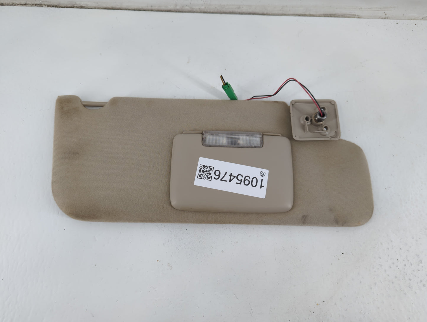 2007-2010 Ford Edge Sun Visor Shade Replacement Passenger Right Mirror Fits Fits 2007 2008 2009 2010 OEM Used Auto Parts - O
