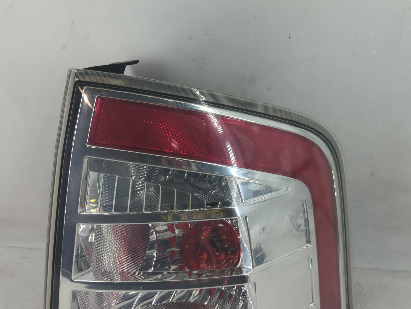 2007-2010 Ford Edge Tail Light Assembly Passenger Right OEM Fits Fits 2007 2008 2009 2010 OEM Used Auto Parts - Oemusedautop