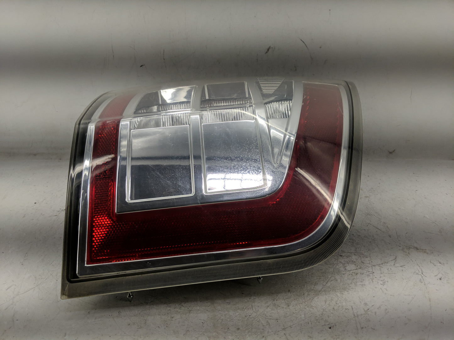 2007-2010 Ford Edge Tail Light Assembly Passenger Right OEM Fits Fits 2007 2008 2009 2010 OEM Used Auto Parts - Oemusedautop
