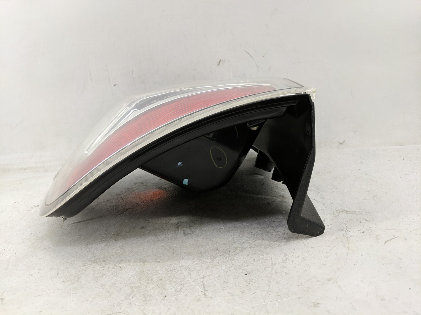 2007-2010 Ford Edge Tail Light Assembly Passenger Right OEM Fits Fits 2007 2008 2009 2010 OEM Used Auto Parts - Oemusedautop