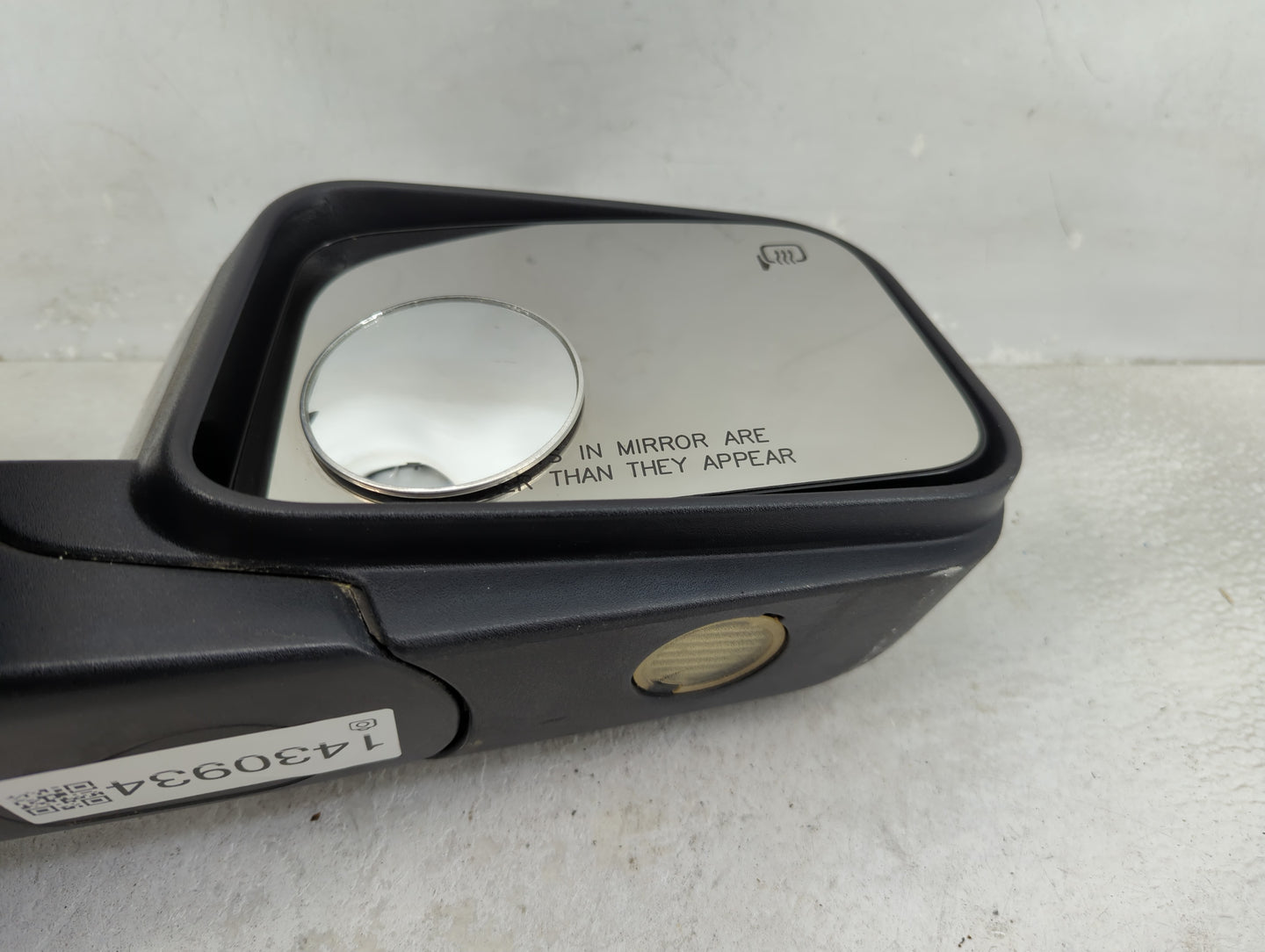 2007 Ford Edge Passenger Side View Mirror - Right Door Mirror OEM Used - Oemusedautoparts1.com