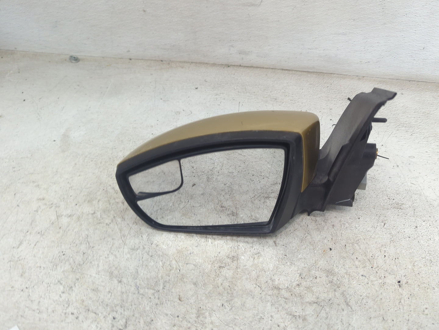 2007 Ford Edge Driver Side View Mirror - Left Door Mirror OEM Used - Oemusedautoparts1.com