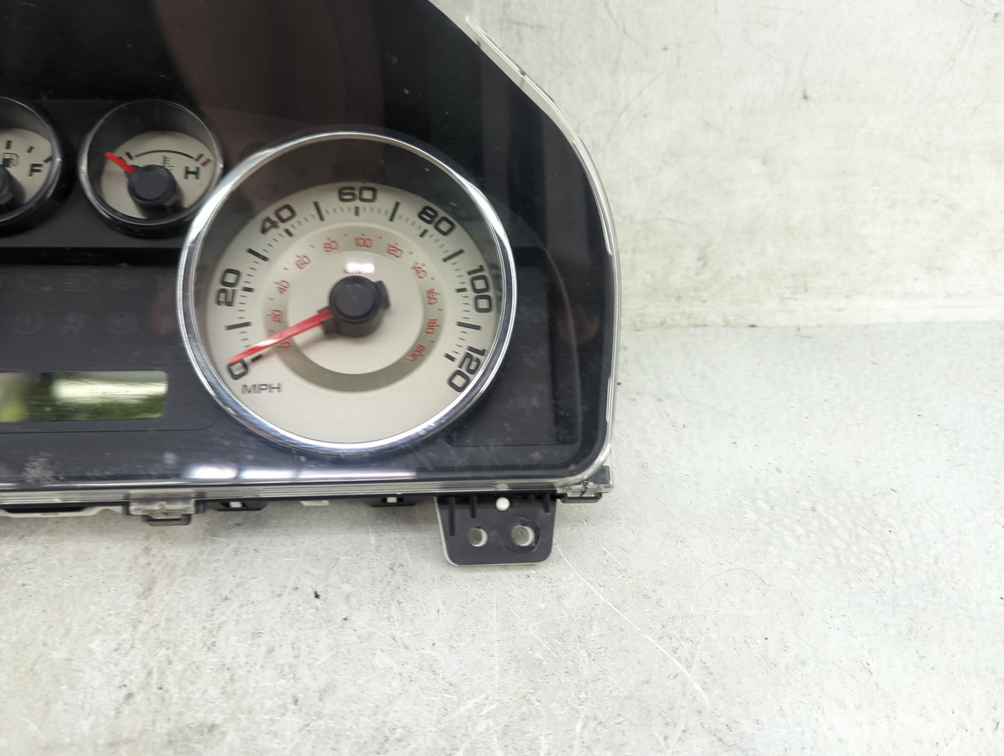 2007-2008 Ford Edge Instrument Cluster Speedometer Gauges P/N:7T4T-10849-CF MX15Z530-4772 Miles:129K Fits Fits 2007 2008 OEM