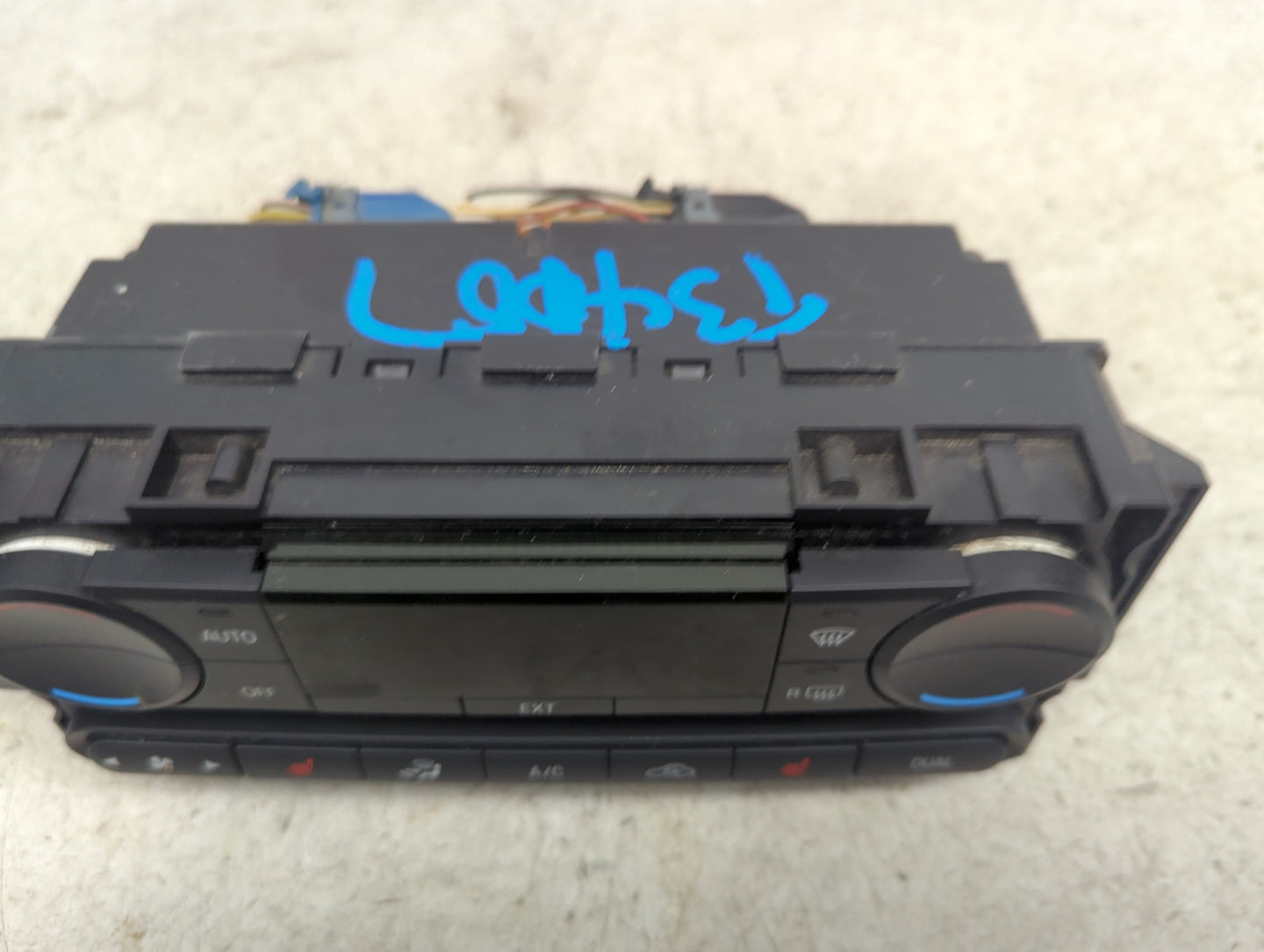 2007-2010 Ford Edge Climate Control Module Temperature AC/Heater Replacement Fits Fits 2007 2008 2009 2010 OEM Used Auto Par