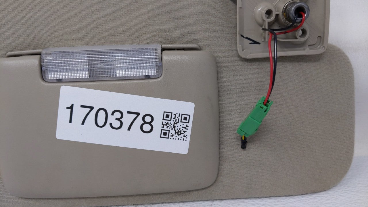 2007-2010 Ford Edge Sun Visor Shade Replacement Passenger Right Mirror Fits Fits 2007 2008 2009 2010 OEM Used Auto Parts - O