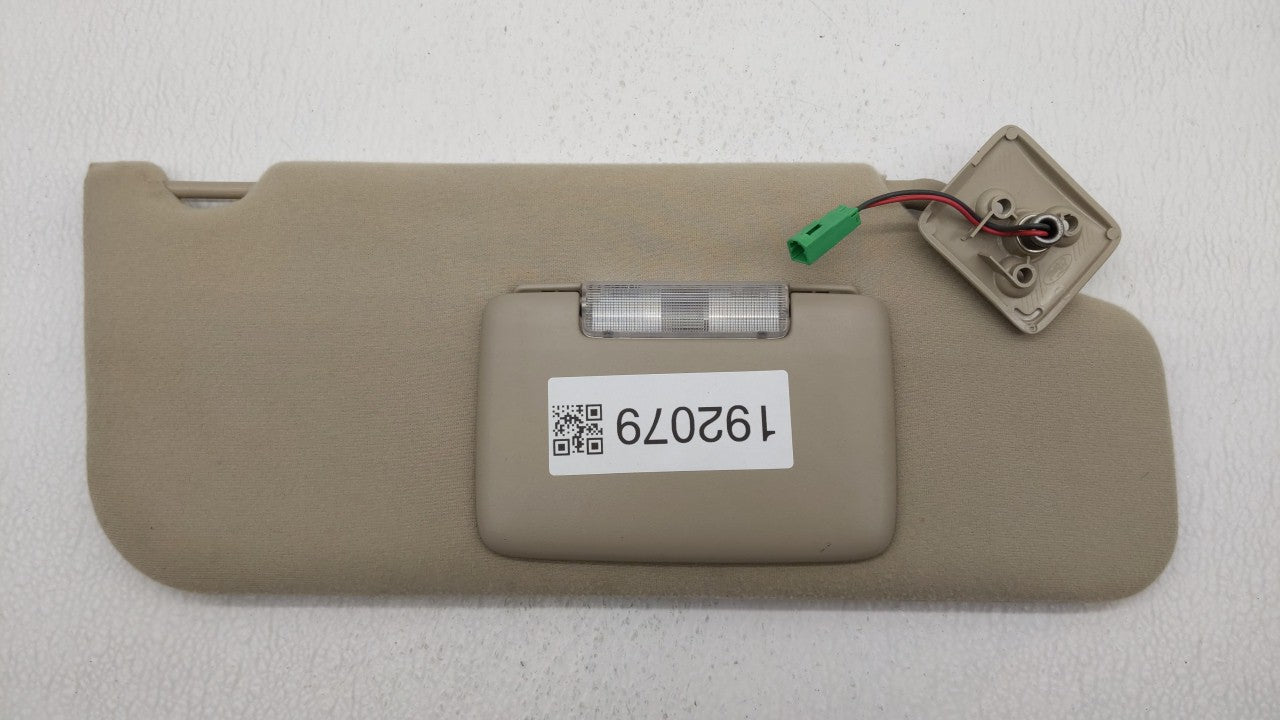 2007-2010 Ford Edge Sun Visor Shade Replacement Passenger Right Mirror Fits Fits 2007 2008 2009 2010 OEM Used Auto Parts - O