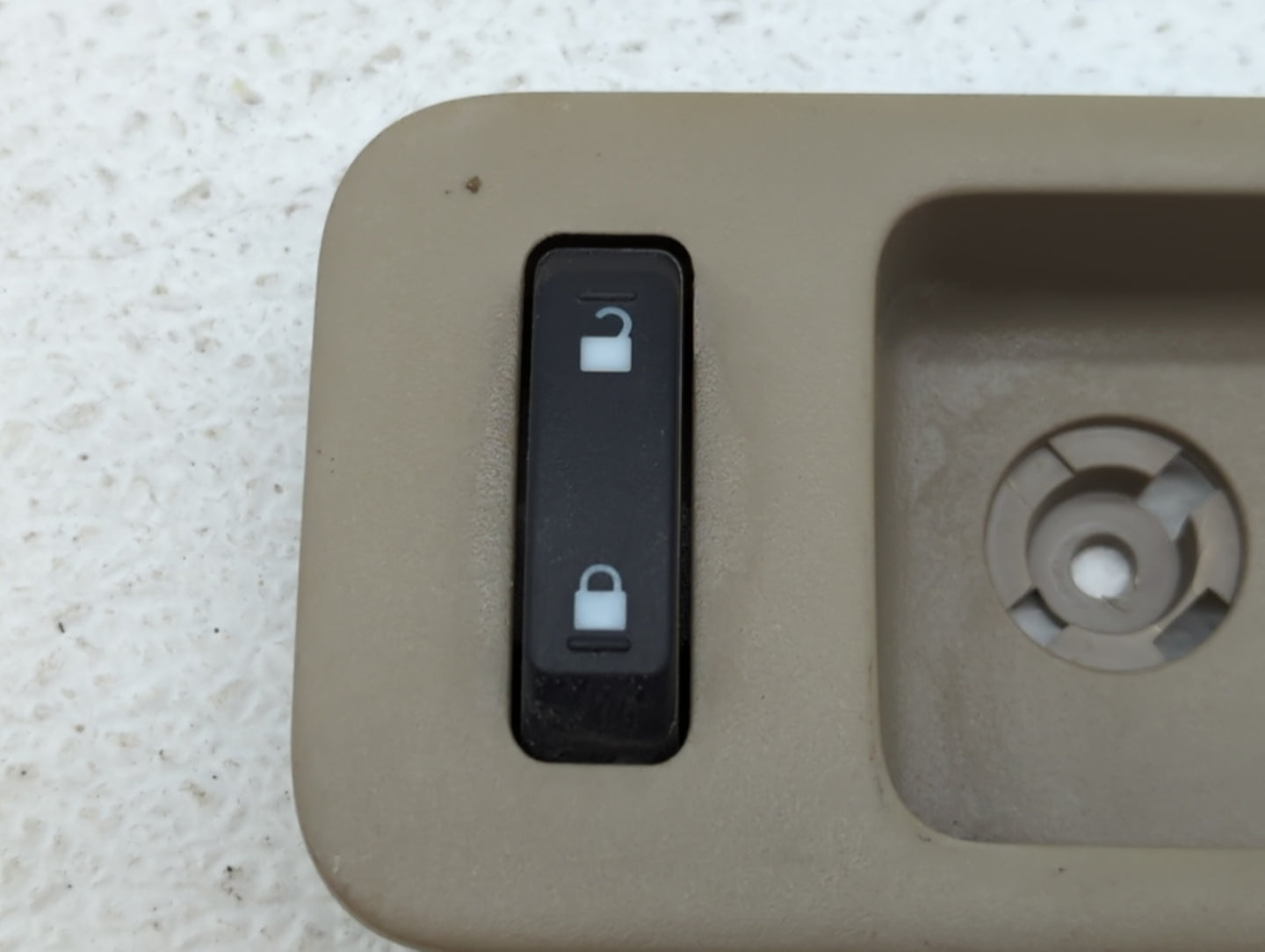 2007 Ford Edge Passenger Front Right Door Handle Exterior Assembly - Oemusedautoparts1.com