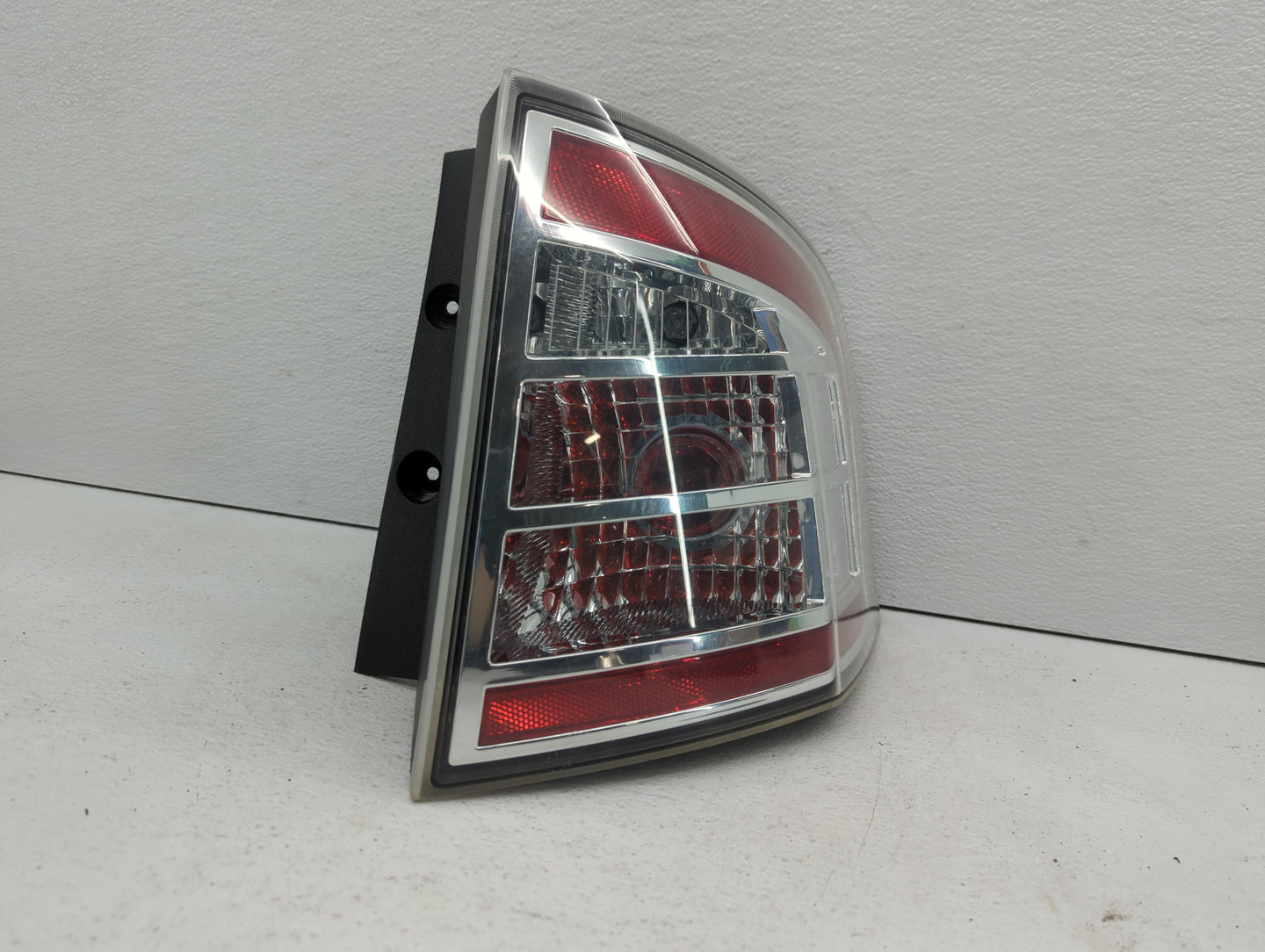 2007-2010 Ford Edge Tail Light Assembly Driver Left OEM Fits Fits 2007 2008 2009 2010 OEM Used Auto Parts - Oemusedautoparts