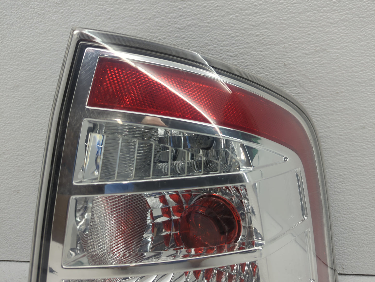 2007-2010 Ford Edge Tail Light Assembly Driver Left OEM Fits Fits 2007 2008 2009 2010 OEM Used Auto Parts - Oemusedautoparts
