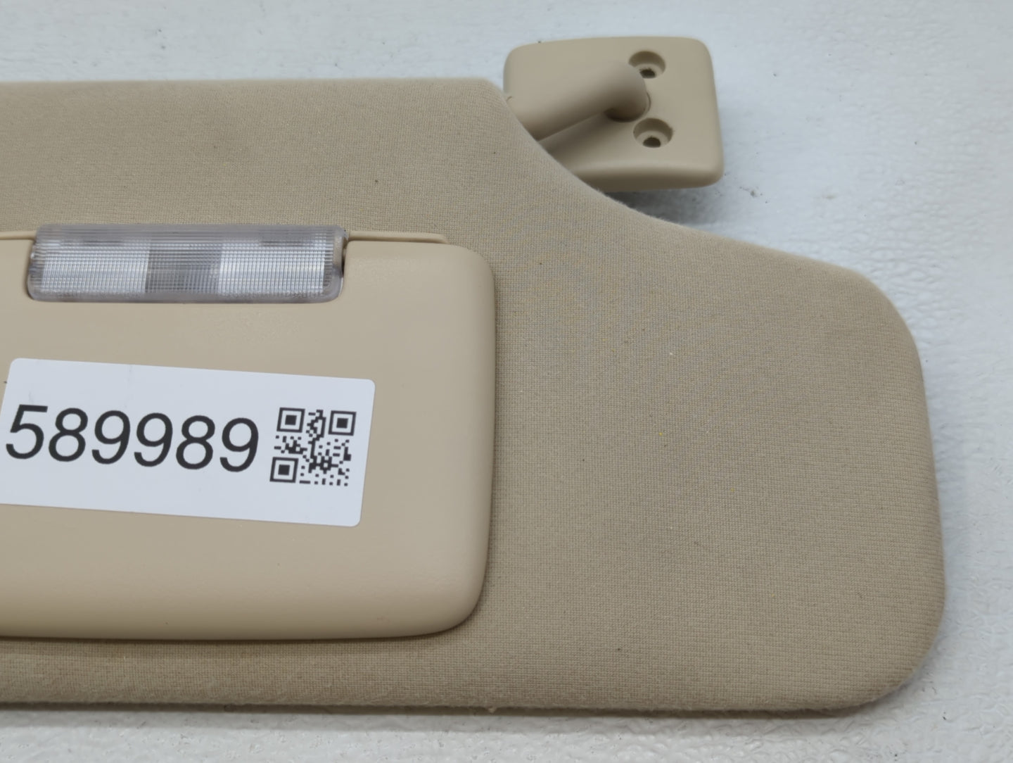 2007-2010 Ford Edge Sun Visor Shade Replacement Passenger Right Mirror Fits Fits 2007 2008 2009 2010 OEM Used Auto Parts - O