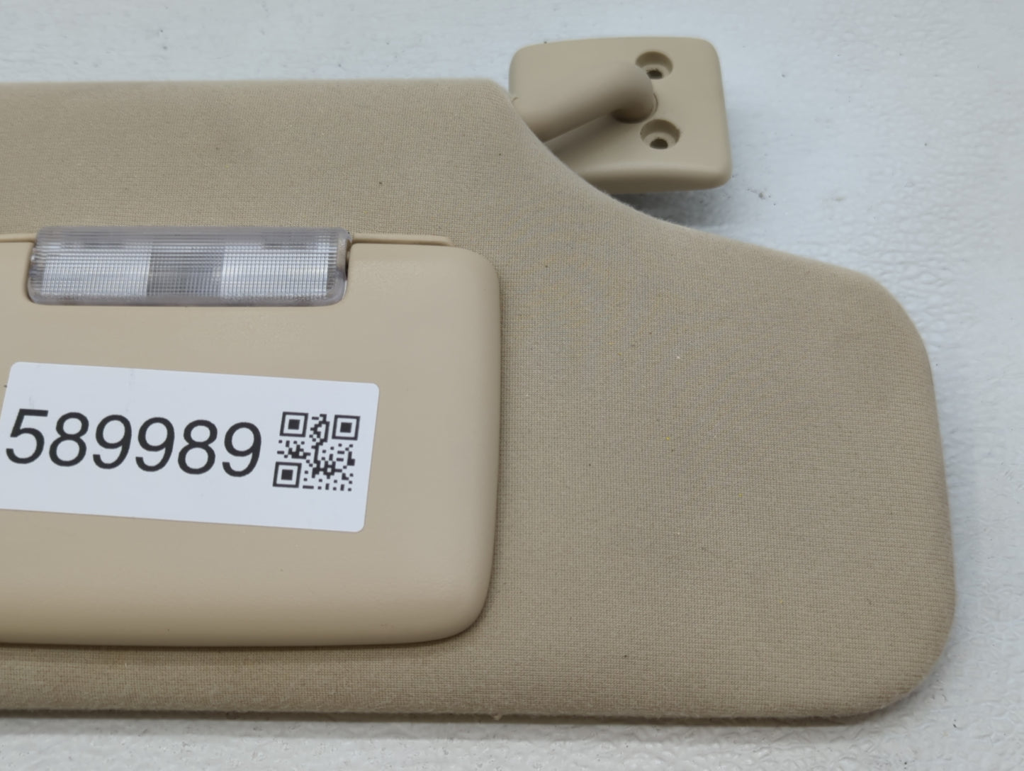 2007-2010 Ford Edge Sun Visor Shade Replacement Passenger Right Mirror Fits Fits 2007 2008 2009 2010 OEM Used Auto Parts - O