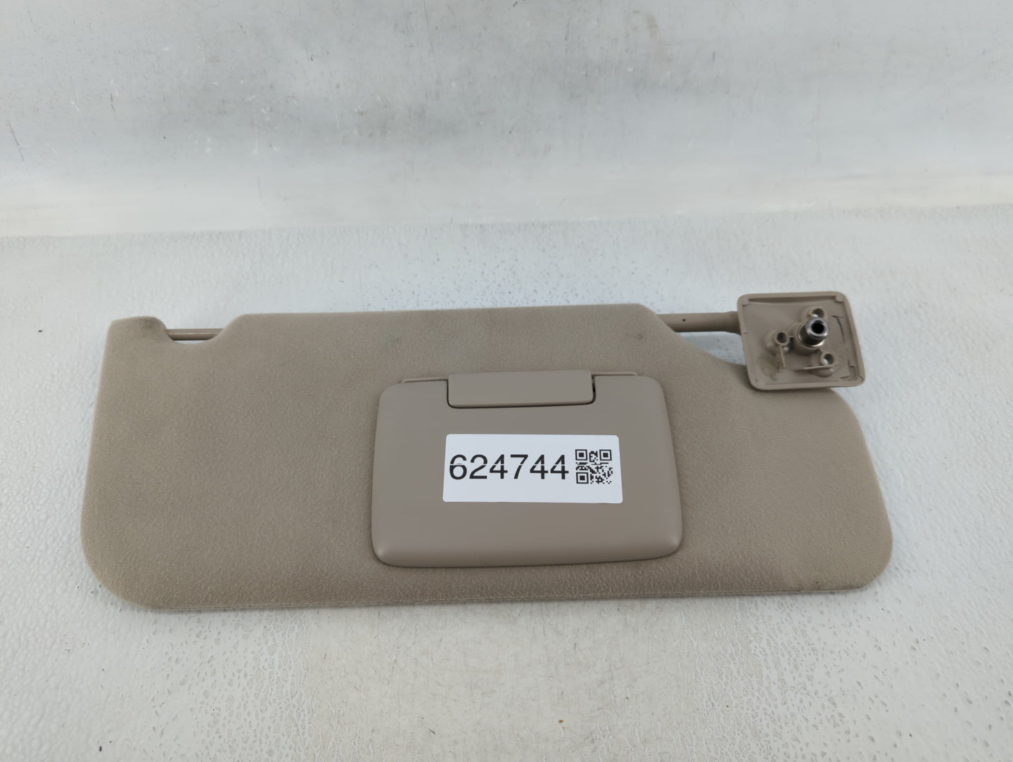 2007-2010 Ford Edge Sun Visor Shade Replacement Passenger Right Mirror Fits Fits 2007 2008 2009 2010 OEM Used Auto Parts - O