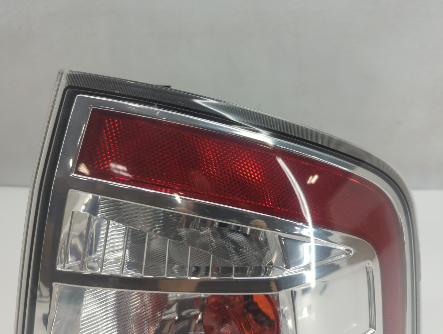 2007-2010 Ford Edge Tail Light Assembly Passenger Right OEM P/N:7T43-13B504-A Fits Fits 2007 2008 2009 2010 OEM Used Auto Pa
