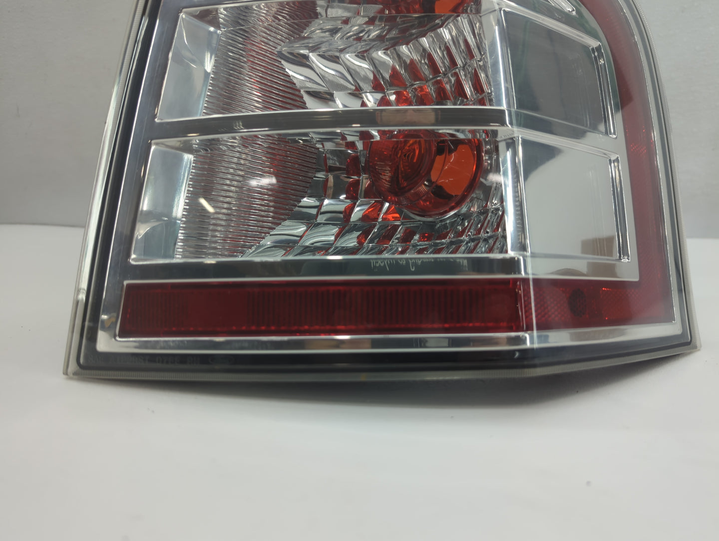 2007-2010 Ford Edge Tail Light Assembly Passenger Right OEM P/N:7T43-13B504-A Fits Fits 2007 2008 2009 2010 OEM Used Auto Pa
