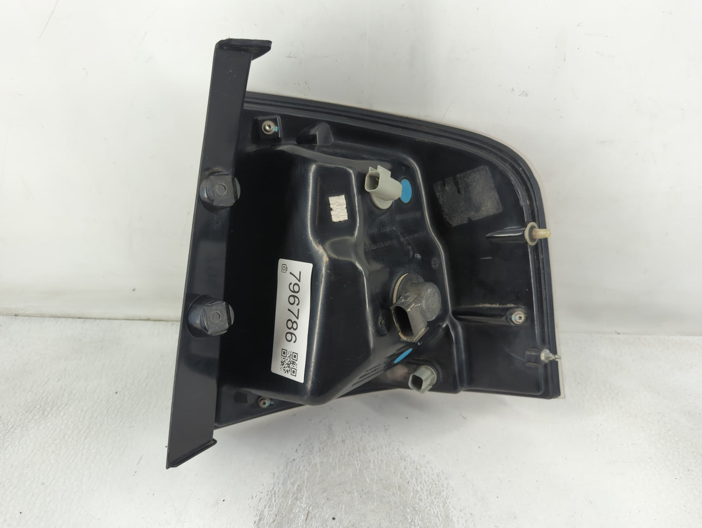 2007-2010 Ford Edge Tail Light Assembly Passenger Right OEM Fits Fits 2007 2008 2009 2010 OEM Used Auto Parts - Oemusedautop