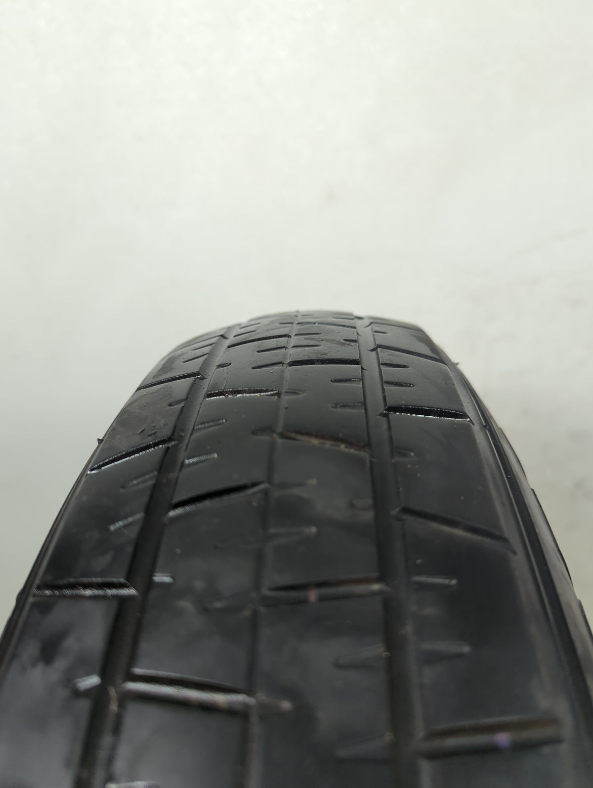 2007-2014 Ford Edge Spare Donut Tire Wheel Rim Oem 796822 - Oemusedautoparts1.com