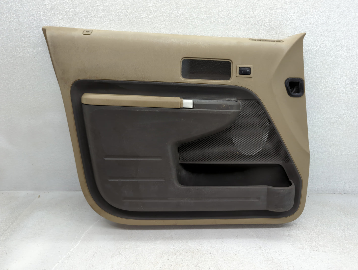 2007 Ford Edge Front Left Driver Interior Door Panel Trim - Oemusedautoparts1.com