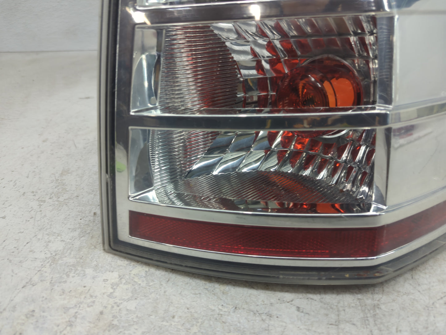 2007-2010 Ford Edge Tail Light Assembly Passenger Right OEM Fits Fits 2007 2008 2009 2010 OEM Used Auto Parts - Oemusedautop