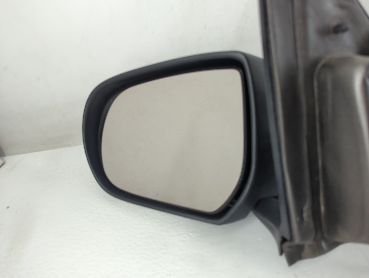 2001-2007 Ford Escape Side Mirror Replacement Driver Left View Door Mirror Fits Fits 2001 2002 2003 2004 2005 2006 2007 OEM 