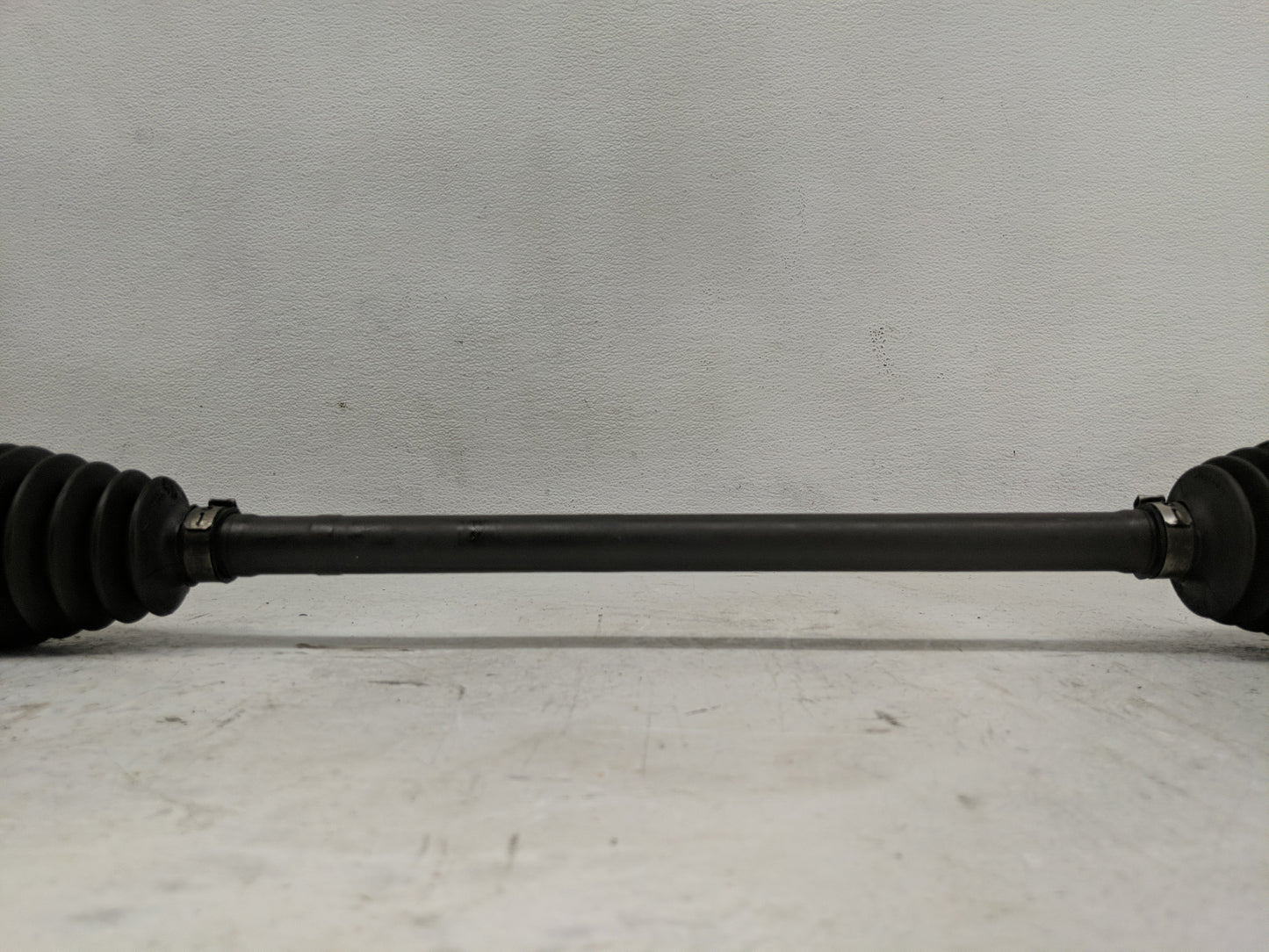 2005-2007 Ford Escape Axle Shaft Front Driver Cv C/v - Oemusedautoparts1.com