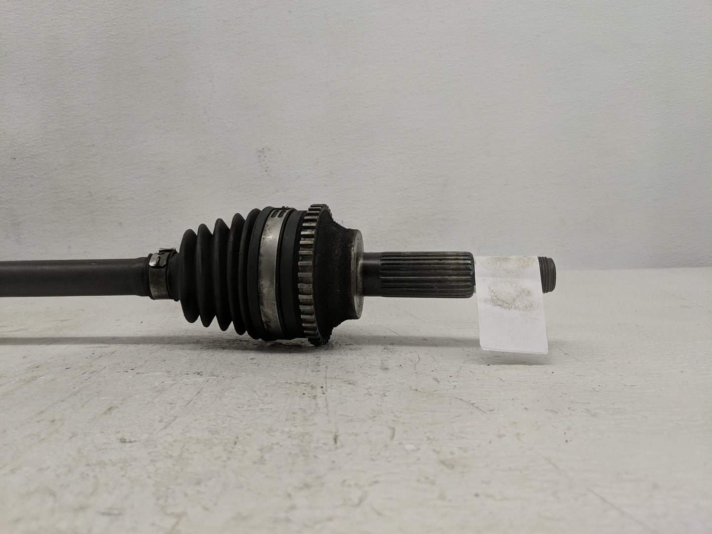 2005-2007 Ford Escape Axle Shaft Front Driver Cv C/v - Oemusedautoparts1.com