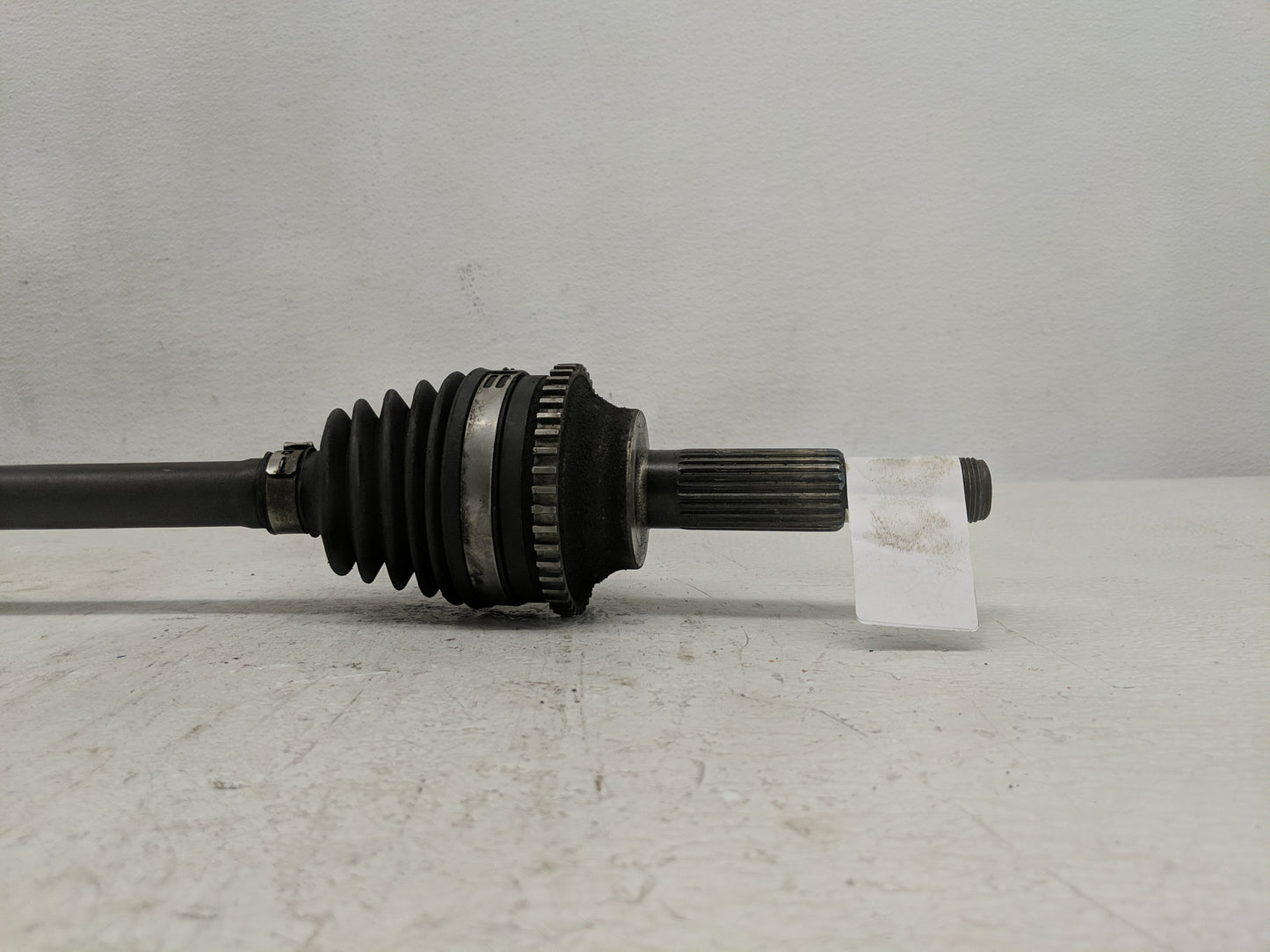 2005-2007 Ford Escape Axle Shaft Front Driver Cv C/v - Oemusedautoparts1.com