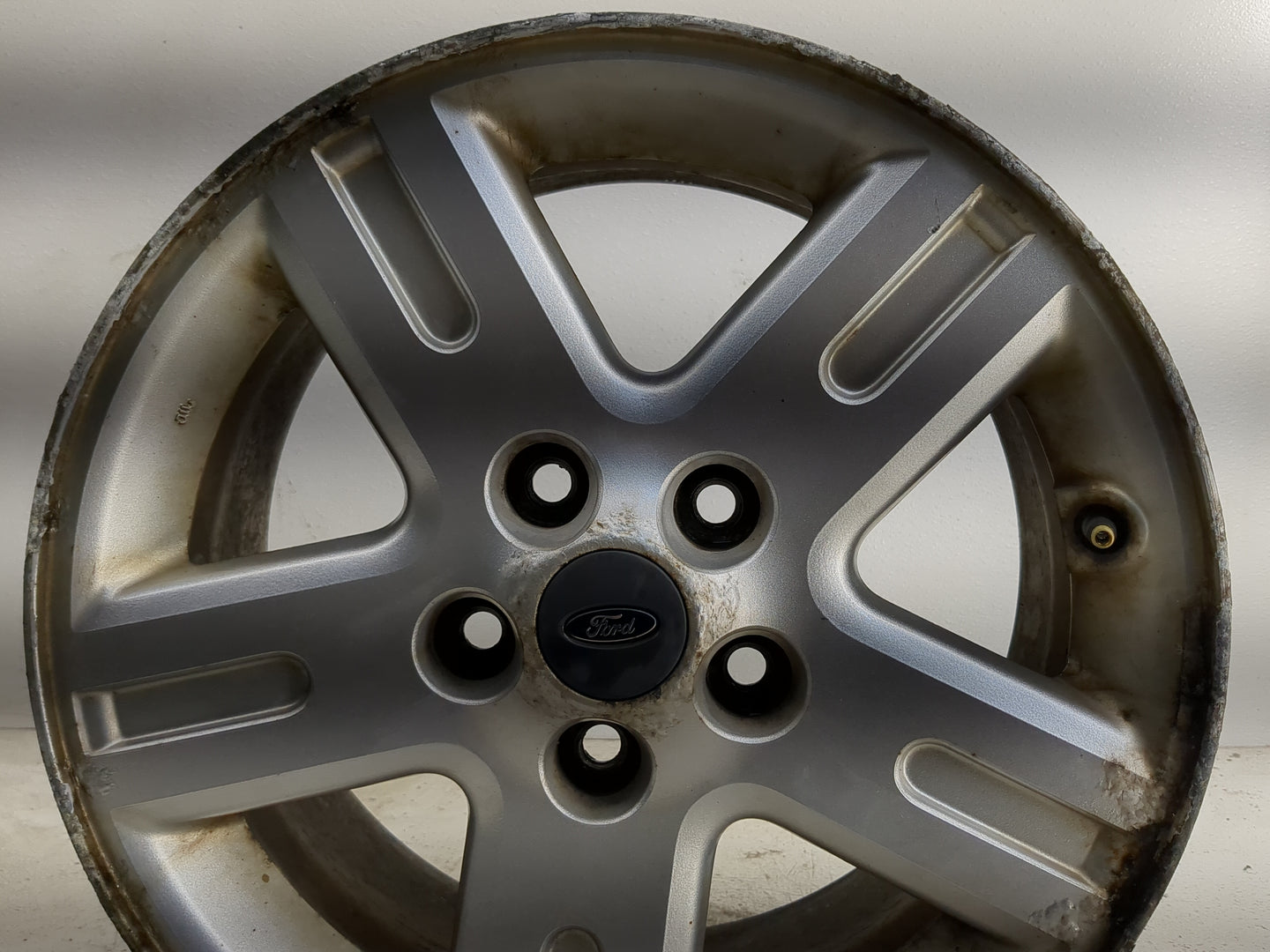 2005-2012 Ford Escape Oem Wheel Rim 1264614 - Oemusedautoparts1.com